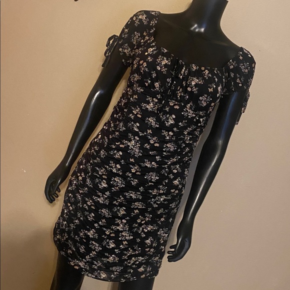 No Comment Ny La Dresses & Skirts - Chic Black Floral Mini Dress